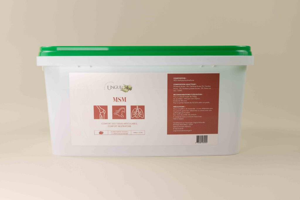MSM en plante pure, aliment complémentaire pour le confort des tissus articulaires et respiratoires du cheval. Il est fabriqué en France par Ungula Naturalis