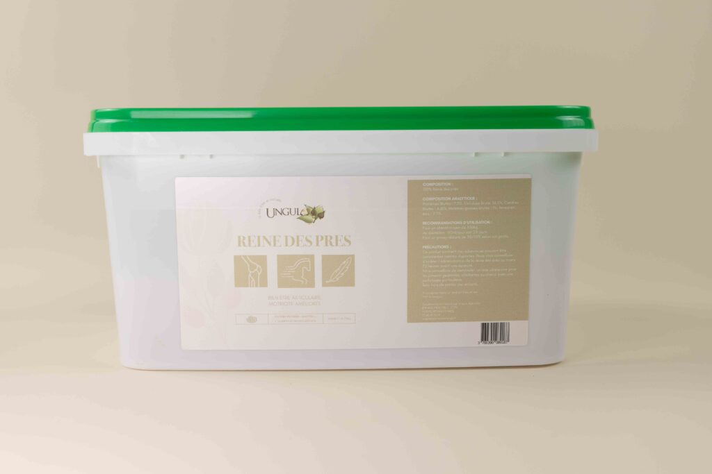 La Reine des prés en plante pure destinée à compléter l'alimentation du cheval. Produit fabriqué en France par Ungula Naturalis