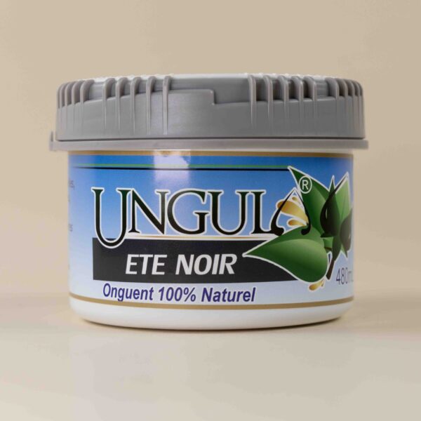onguent été noir 100% naturel pour l'entretien des pieds du cheval